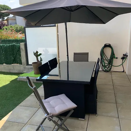 Appartement T2 - Rez-De-Jardin, Proche Plage Et Commerces Calvi  Exterior foto