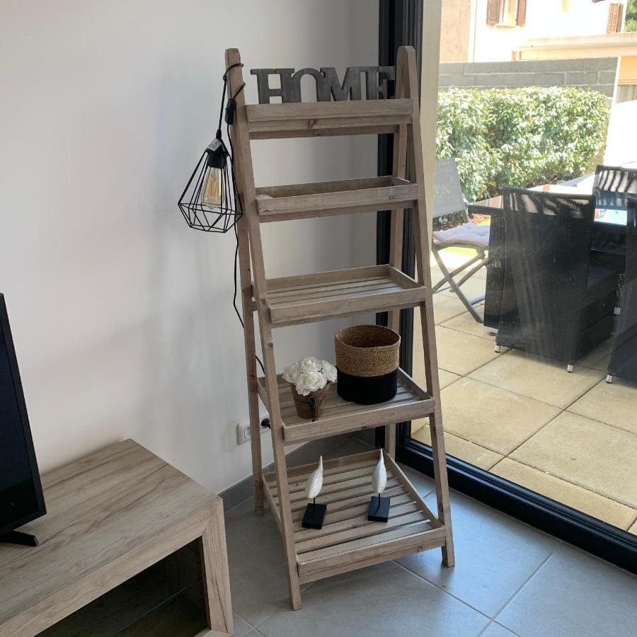 T2 - Rez-de-jardin, Proche Et Commerces Apartment *
