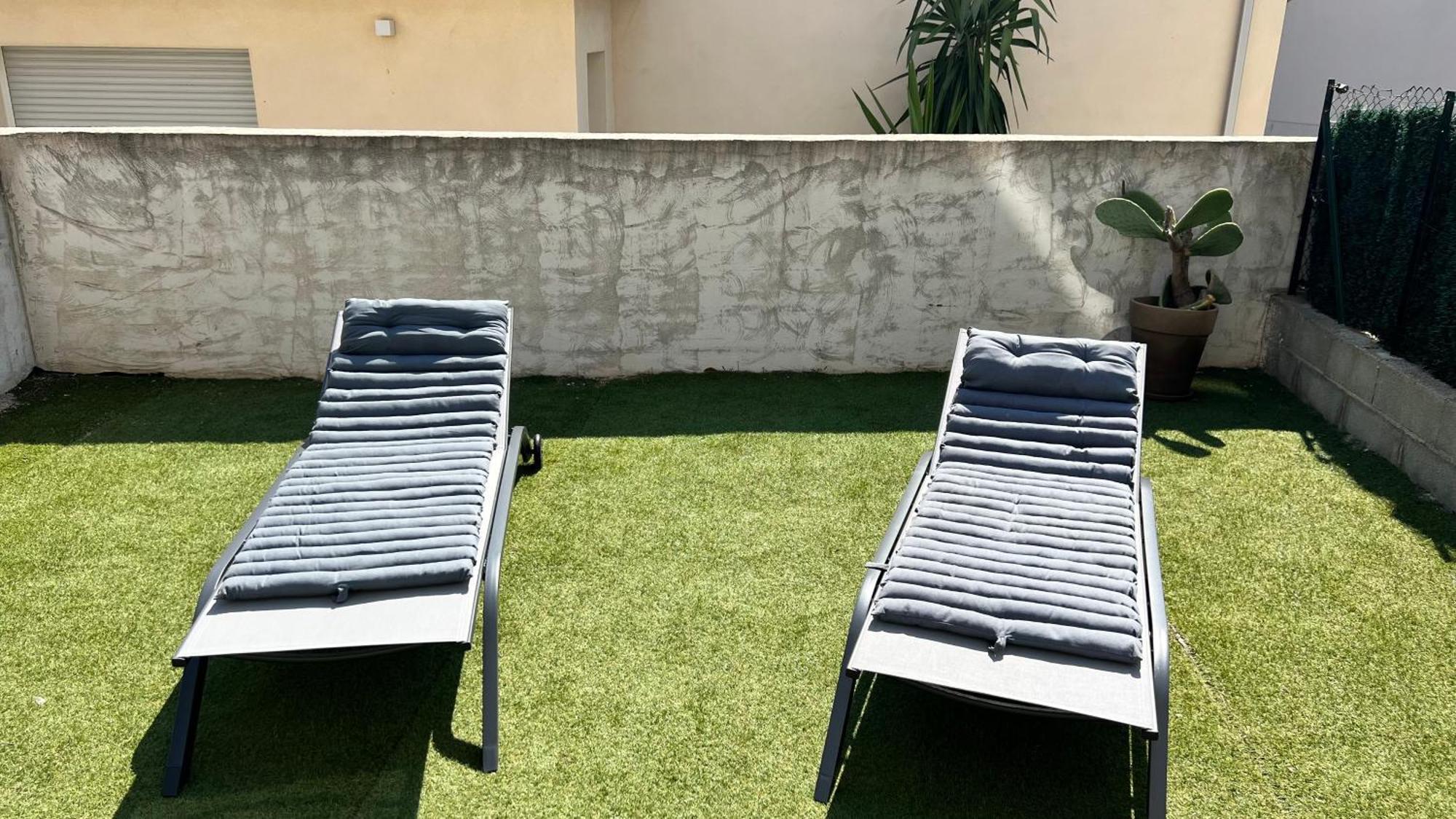 Apartment T2 - Rez-de-jardin, Proche Et Commerces *