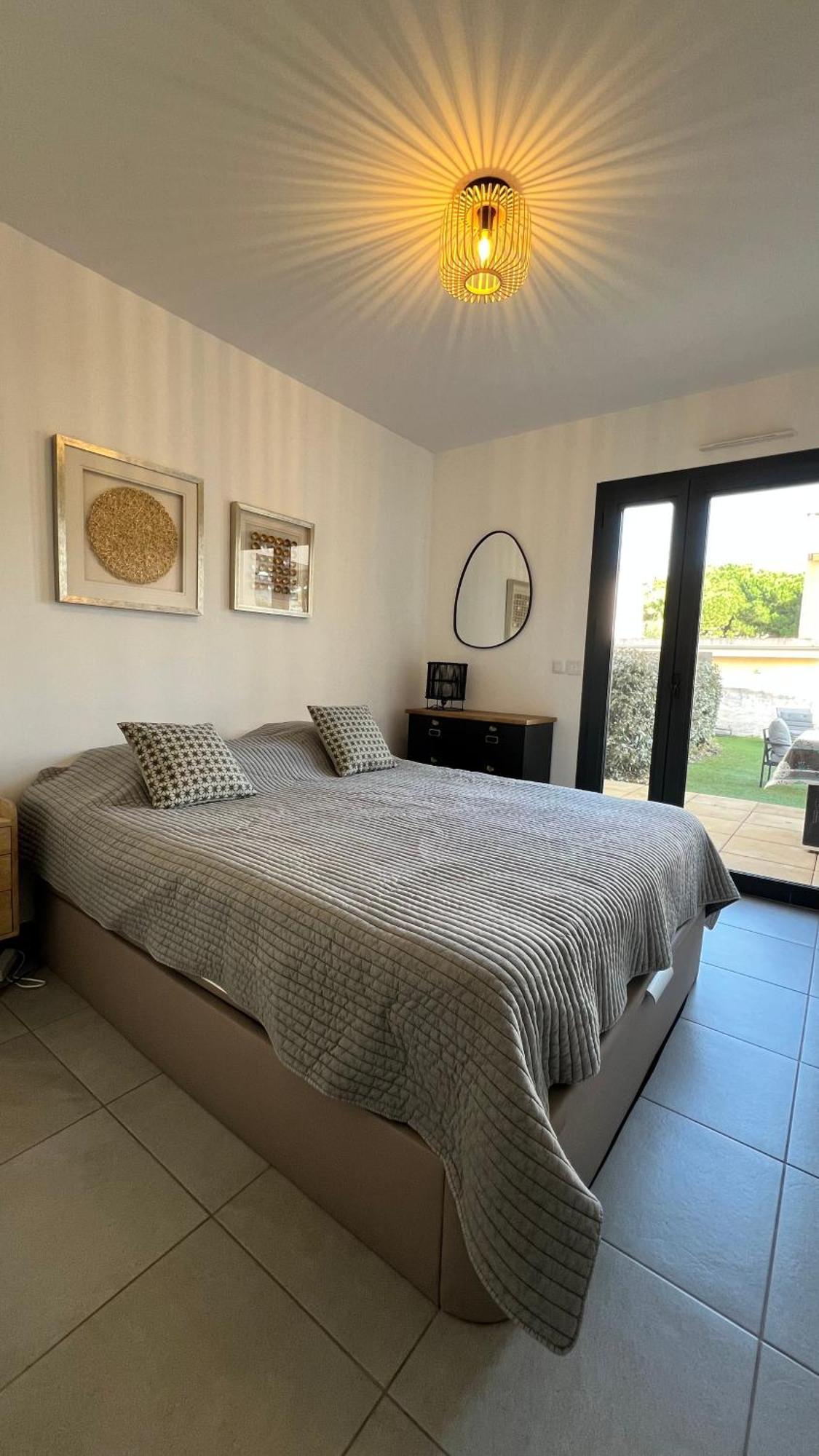 T2 - Rez-de-jardin, Proche Et Commerces Apartment Calvi (Corsica)