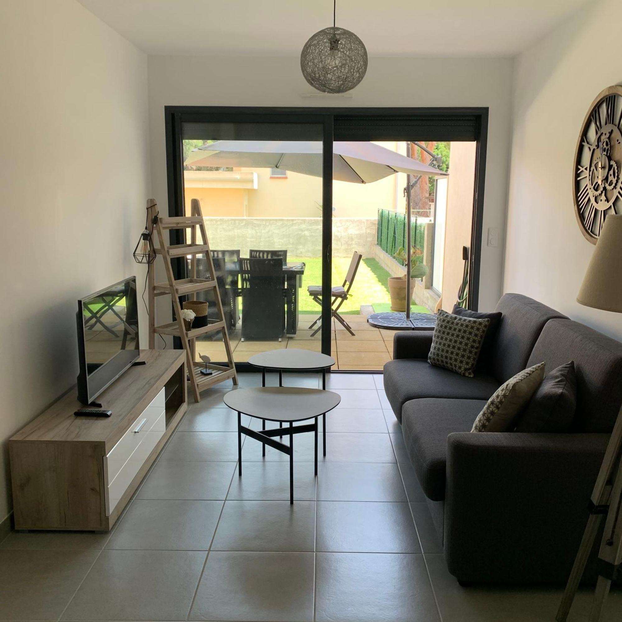Apartment T2 - Rez-de-jardin, Proche Et Commerces Calvi (Corsica)